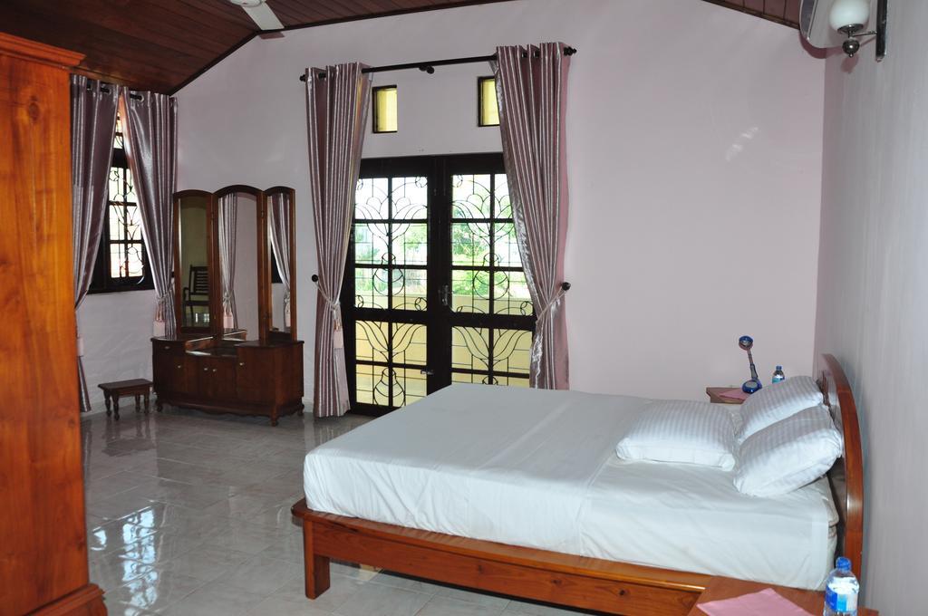 Sugandi Inn Kochchikade Esterno foto